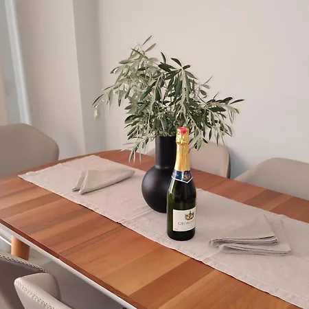 Βίλα Timi - Modern With Private Pool Near Tirana Mucaj