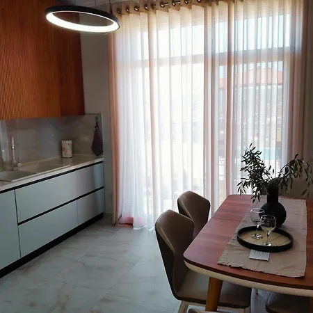 Βίλα Timi - Modern With Private Pool Near Tirana *