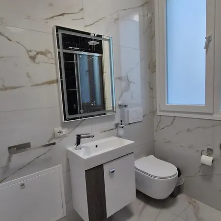 Timi - Modern With Private Pool Near Tirana Βίλα