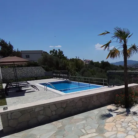 Βίλα Timi - Modern With Private Pool Near Tirana Mucaj
