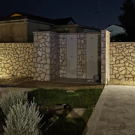 Timi - Modern With Private Pool Near Tirana Βίλα *